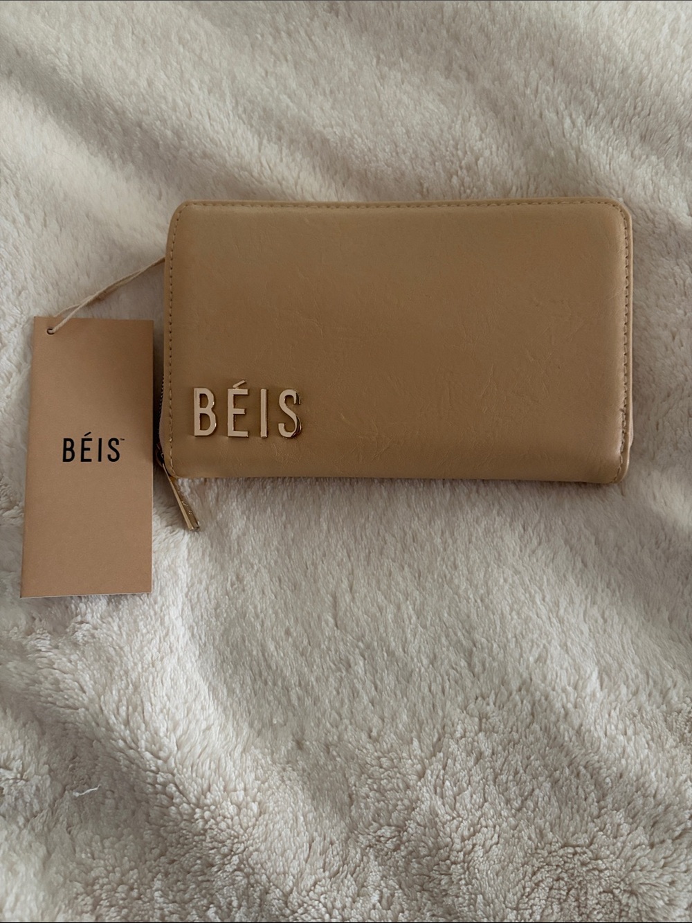 BEIS Travel Wallet with Raised Logo